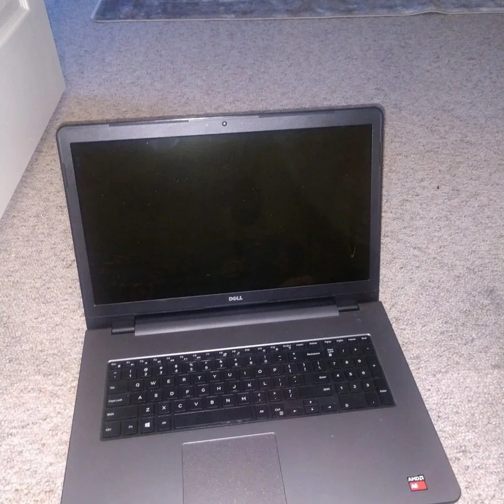 Dell Inspiron 5755 Laptop Bundle: Mouse, Case, Charger Included